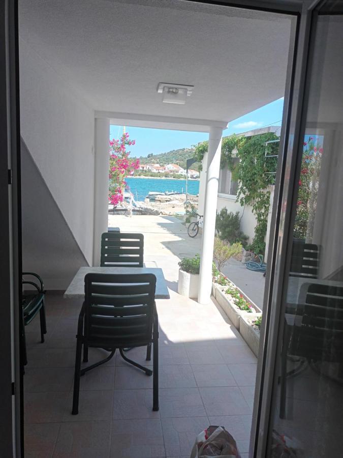 Volat Apartments Betina  Kültér fotó