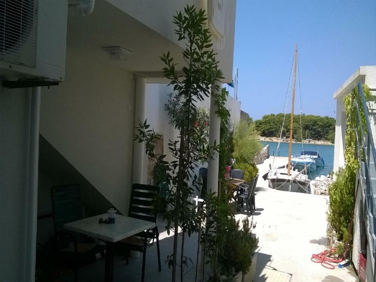 Volat Apartments Betina  Kültér fotó